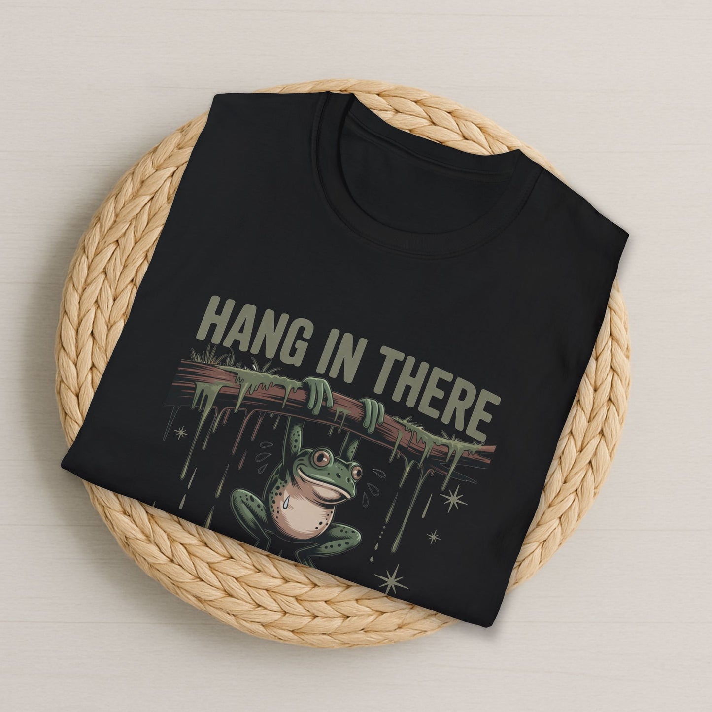 Hang in There It Gets Worse - Funny Frog and Alligator Tee